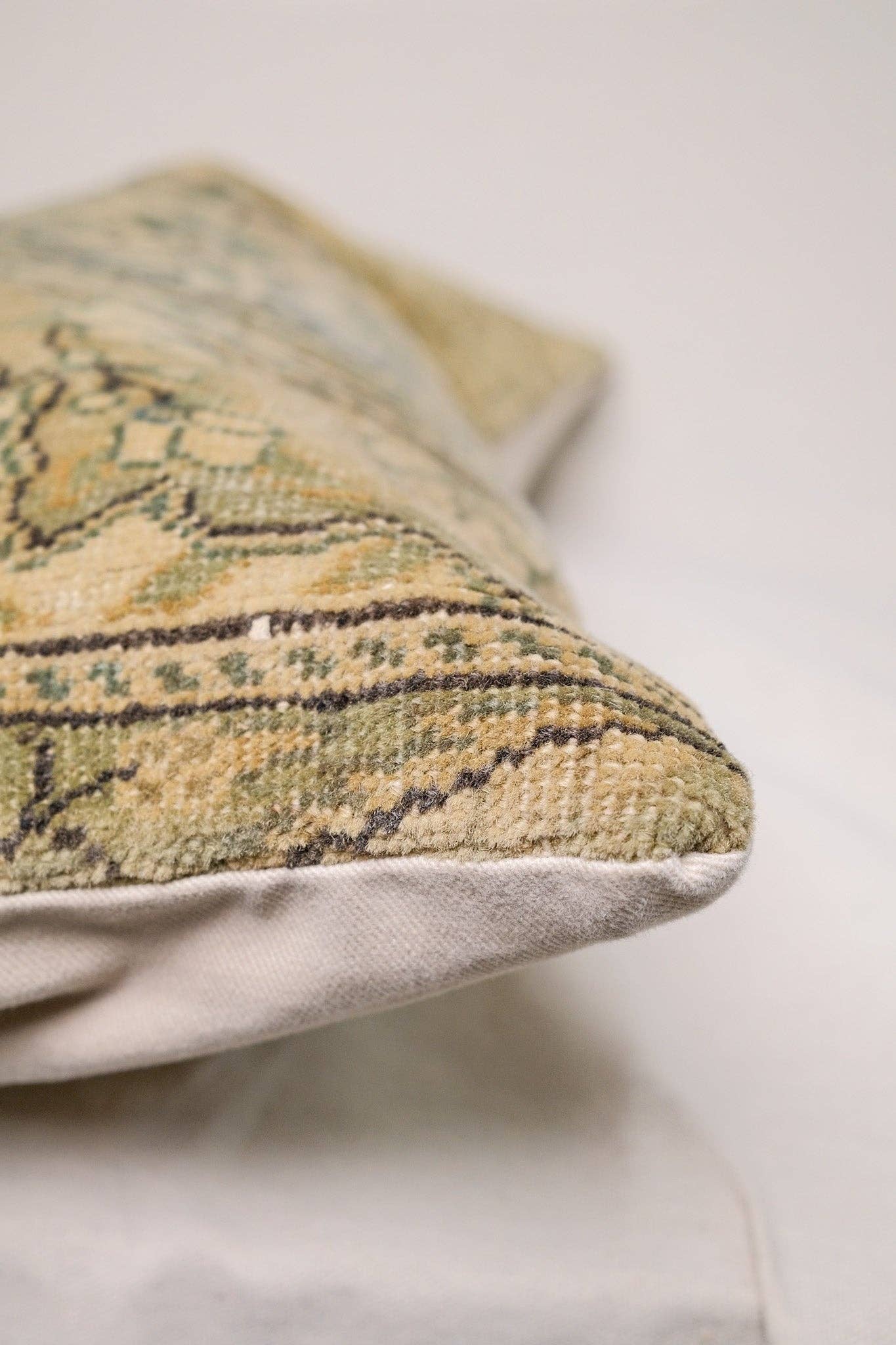 Ivy Turkish Vintage Rug Lumbar