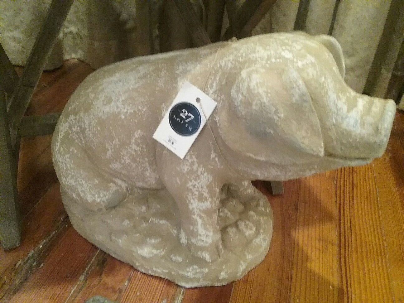 Wilbur Resin Pig