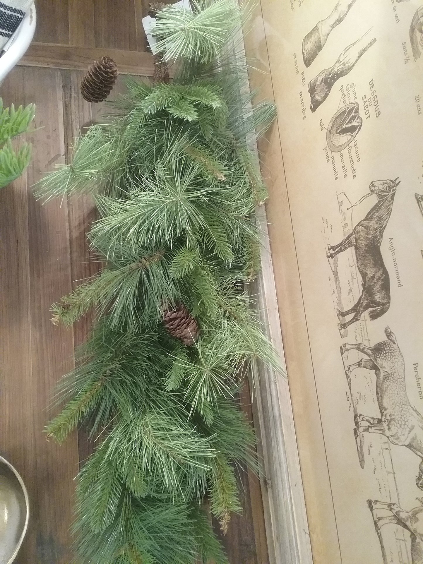 35" Pine & Pinecone Stem