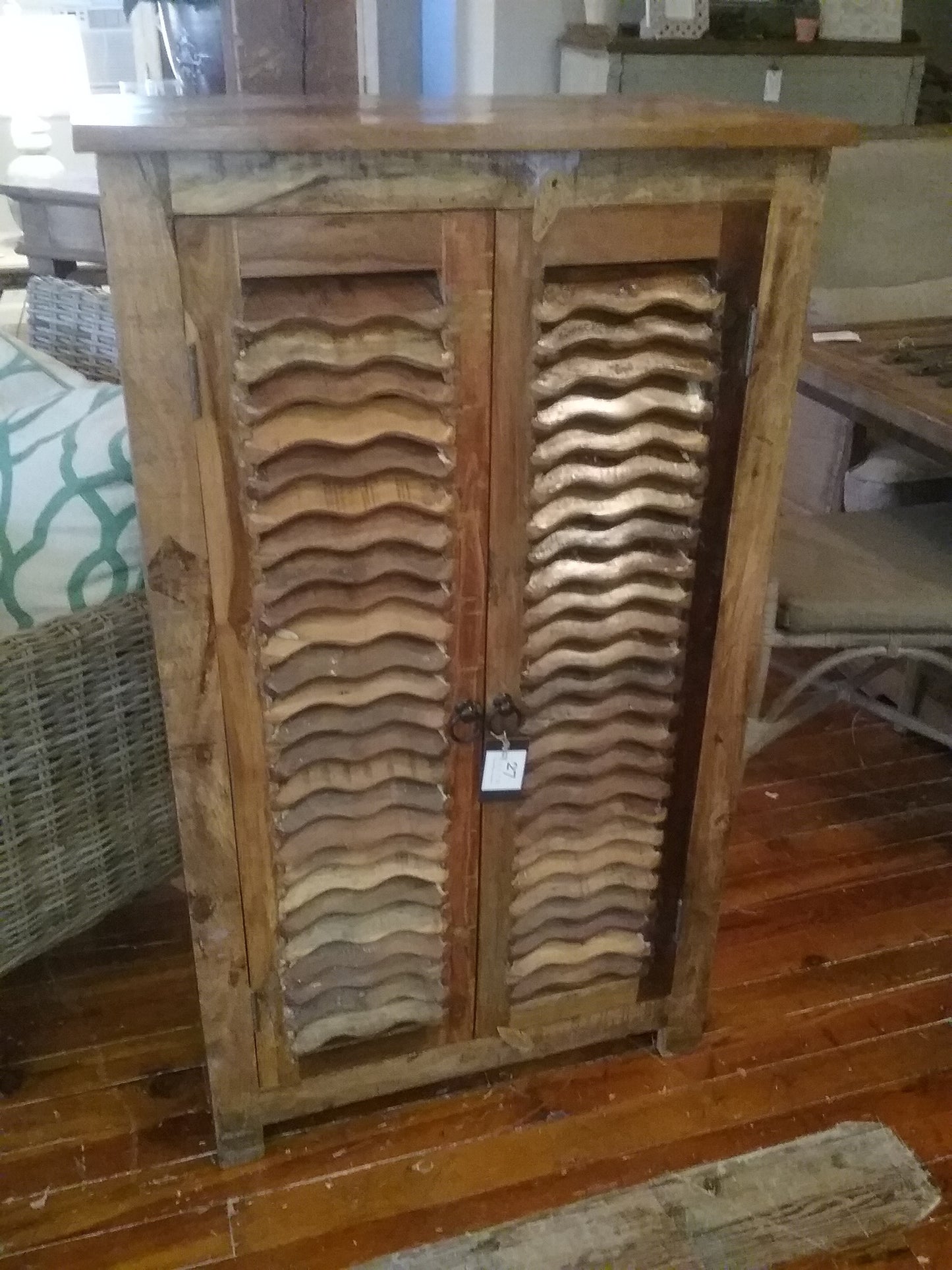 Scalloped Chest