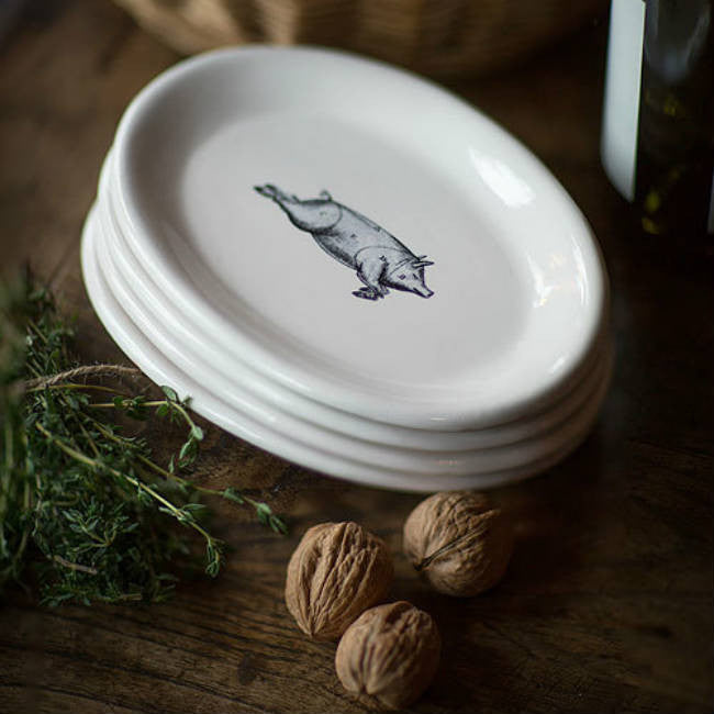 Ceramic Oval Pig Plate