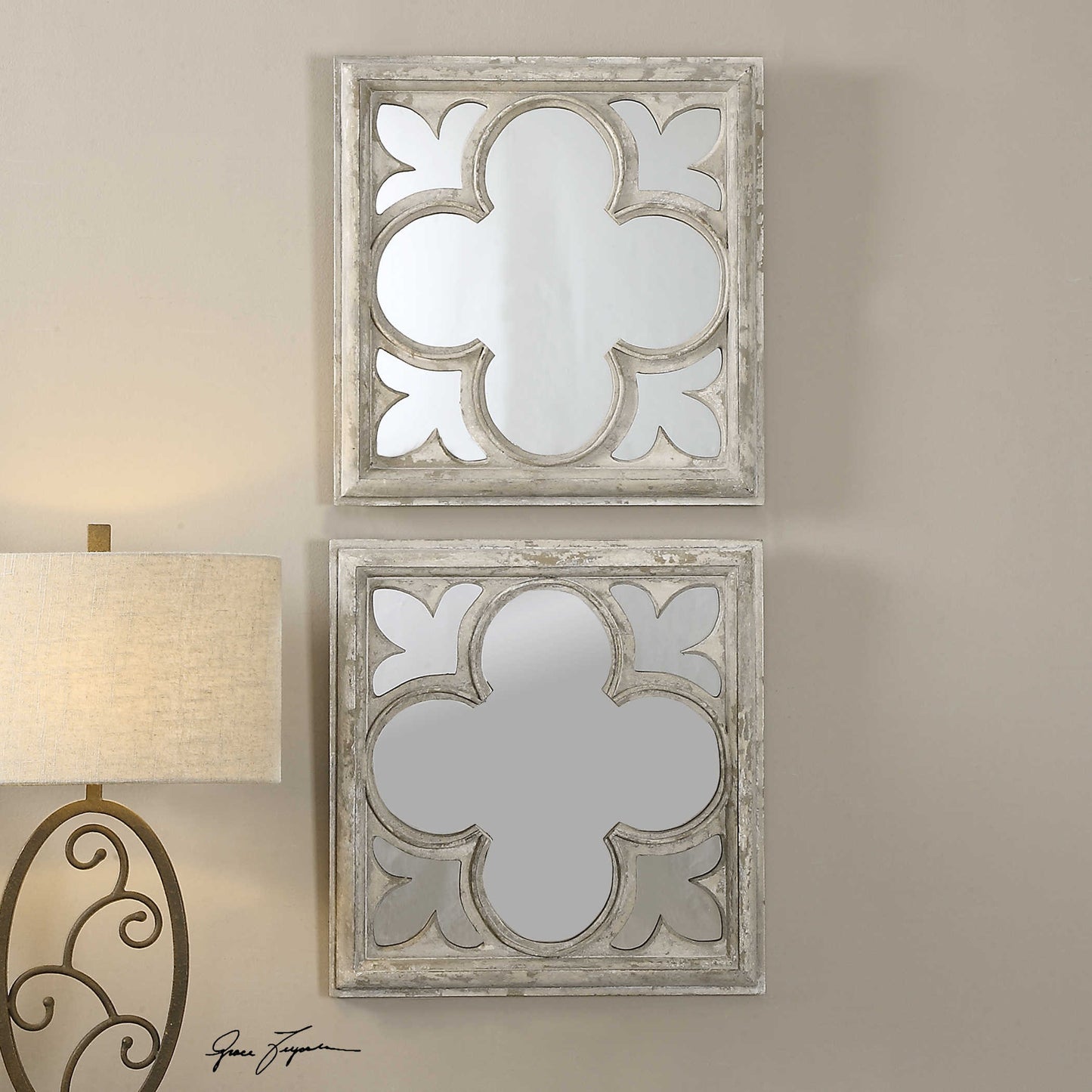 Vellauni Mirror