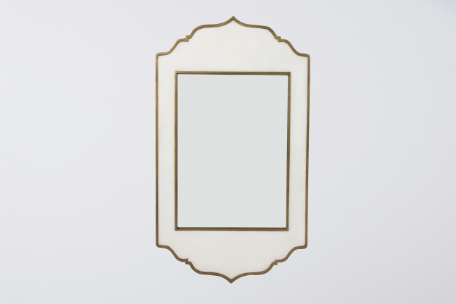 Villa Mirror