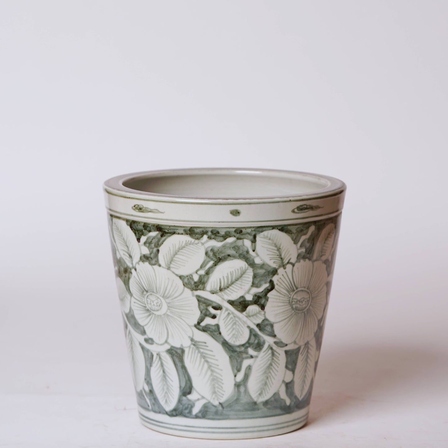 Grey and White Porcelain Rustic Rose Planter