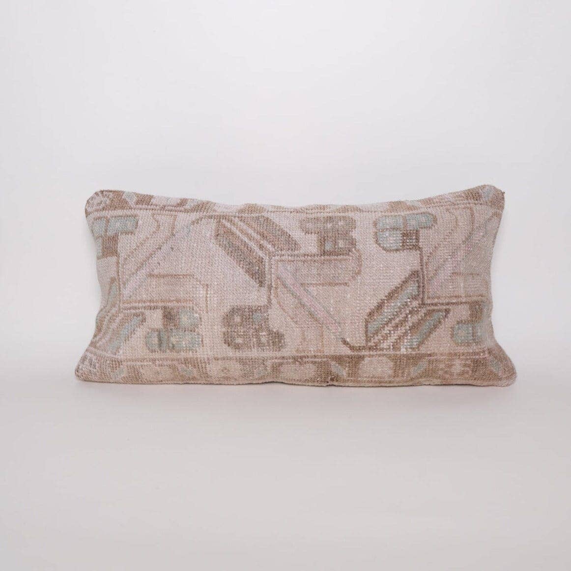 Senna Turkish Vintage Rug Lumbar