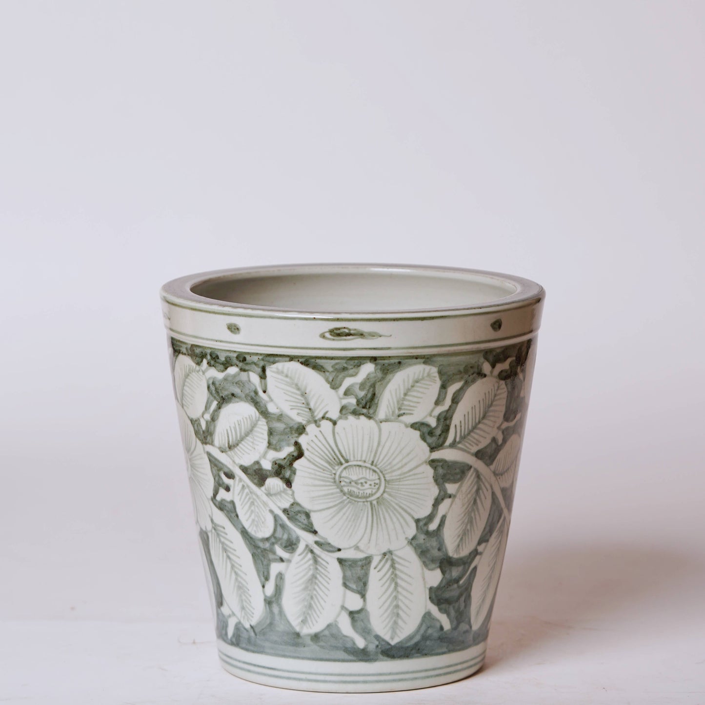 Grey and White Porcelain Rustic Rose Planter