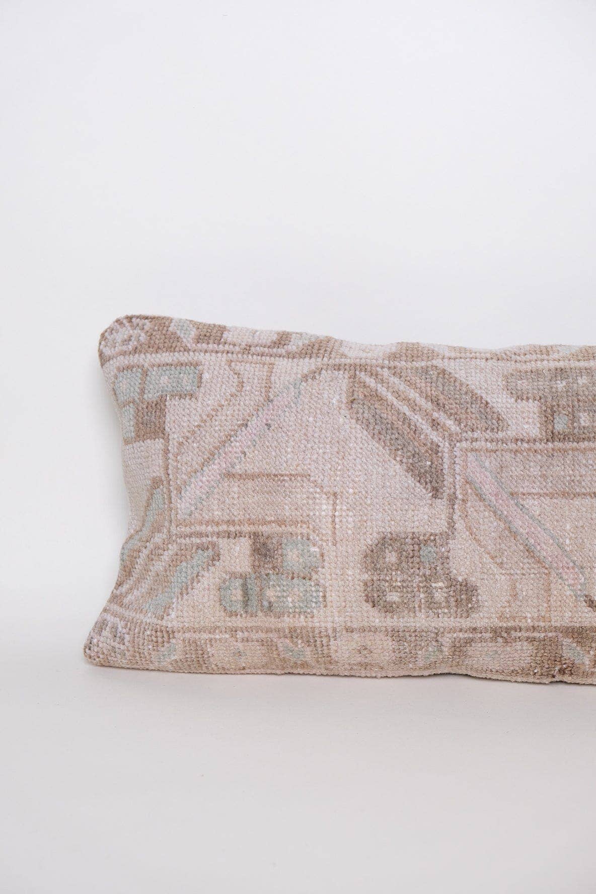 Senna Turkish Vintage Rug Lumbar