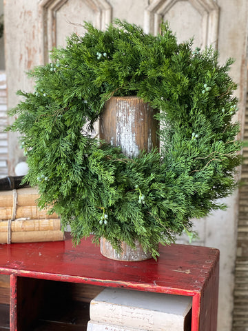 20" Dripping Cedar Wreath