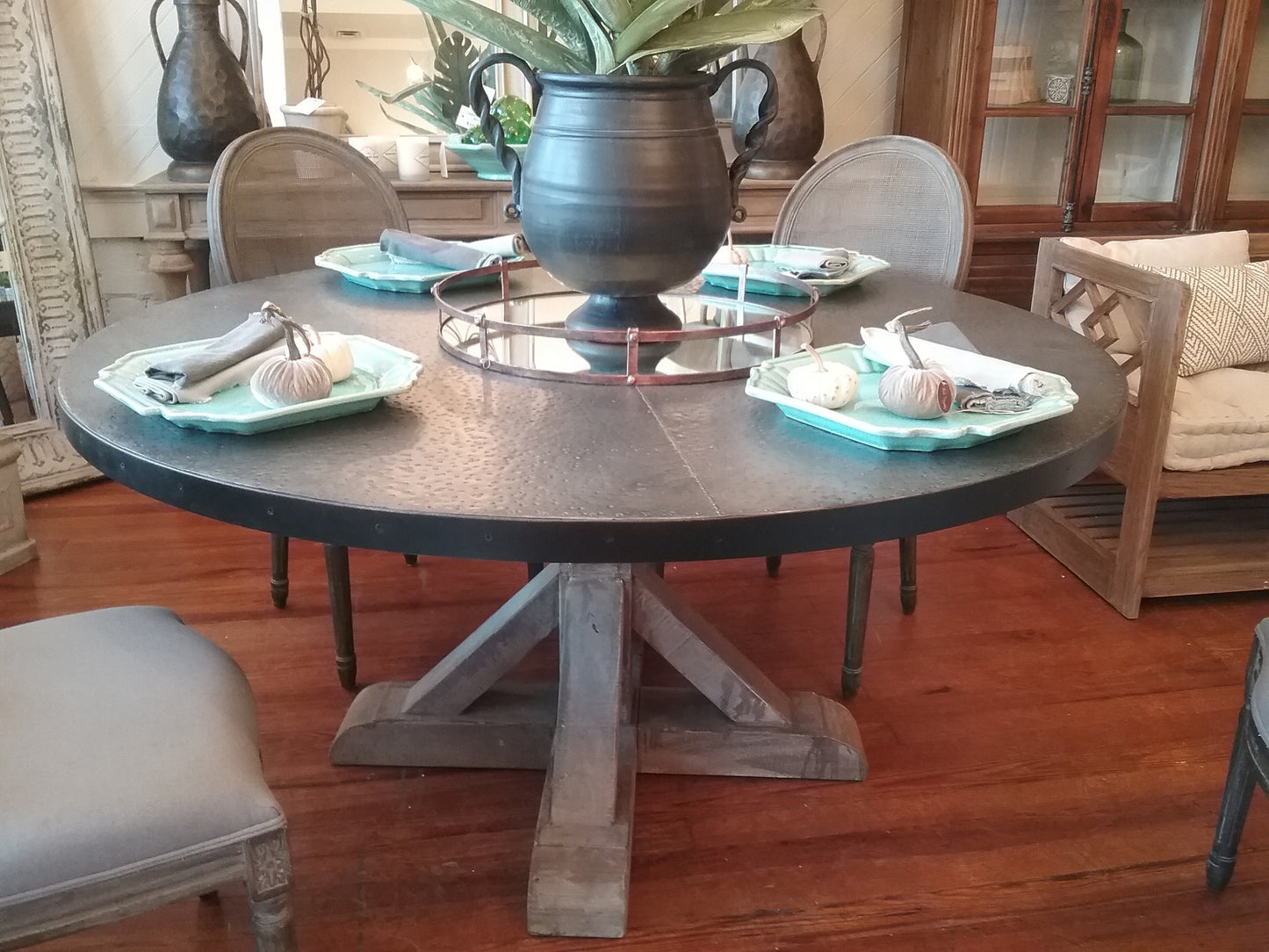 Zinc Top Table - Round 60"